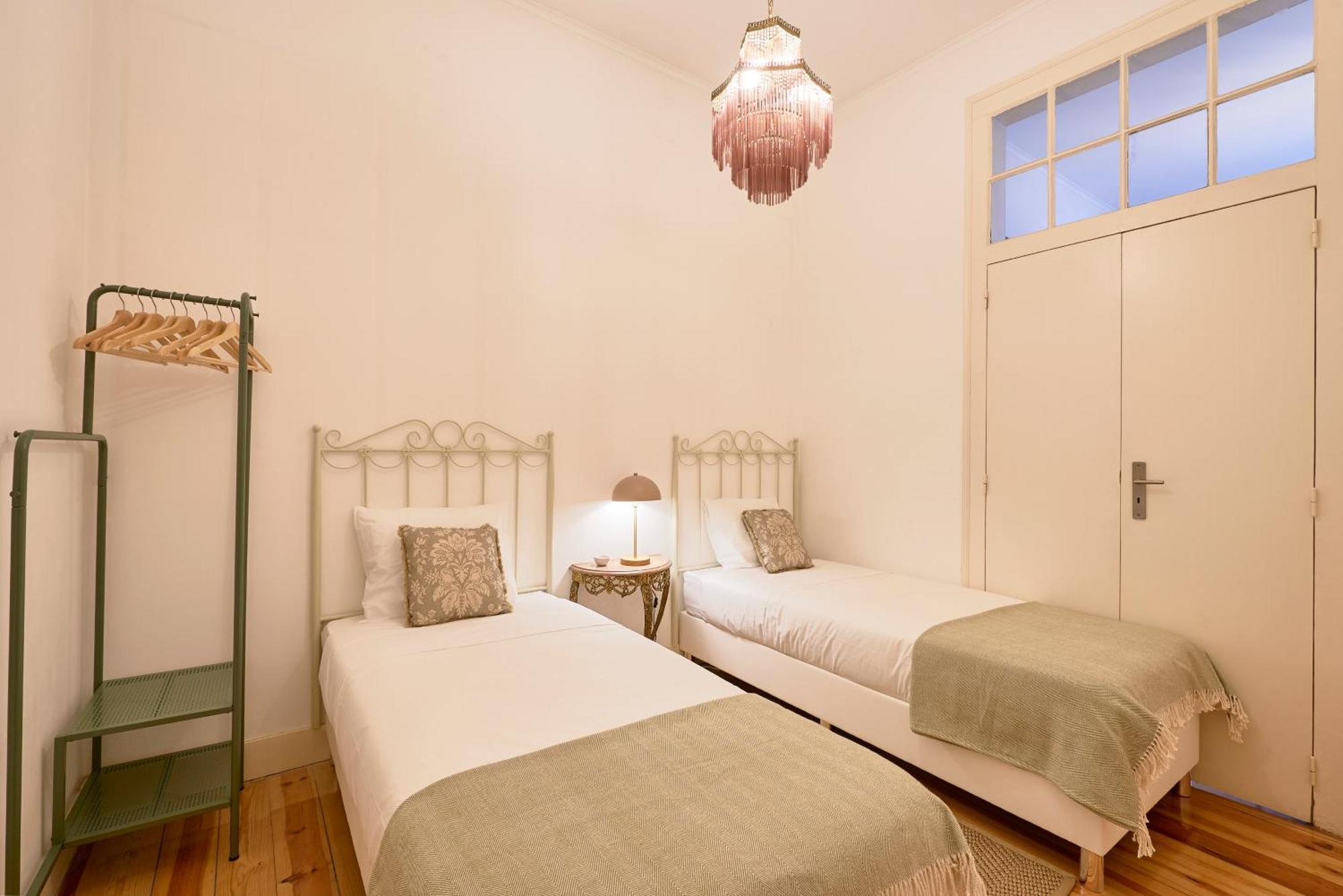 Spacious Apartment In The Perfect Lisbon Location, By Timecooler Экстерьер фото