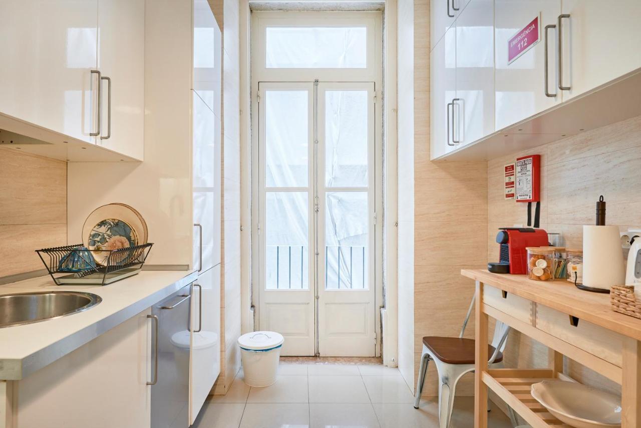 Spacious Apartment In The Perfect Lisbon Location, By Timecooler Экстерьер фото